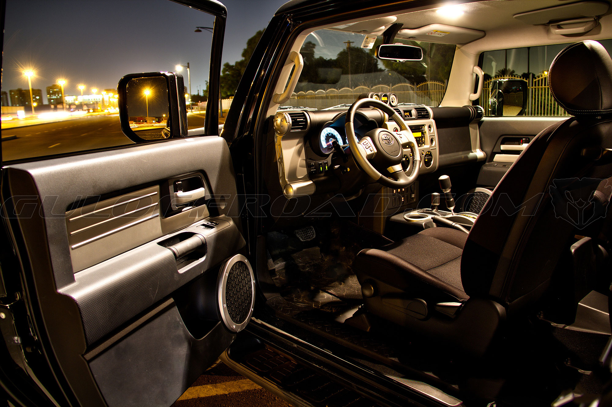 Interior Toyota FJ Cruiser Xtreme 2016 Guloffroad